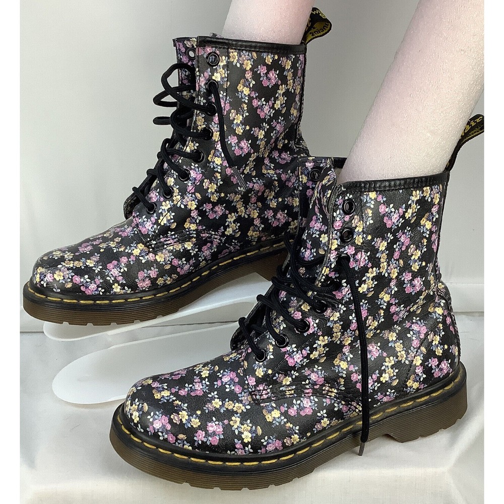 Doc Martens Floral Black Leather lace up Boots US 7 Womens